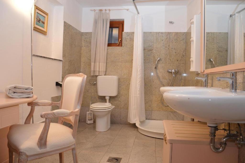 Apartments Athena Nova Vas  ภายนอก รูปภาพ