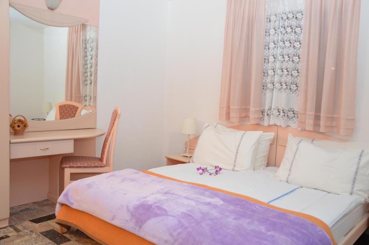 Apartments Athena Nova Vas  ภายนอก รูปภาพ