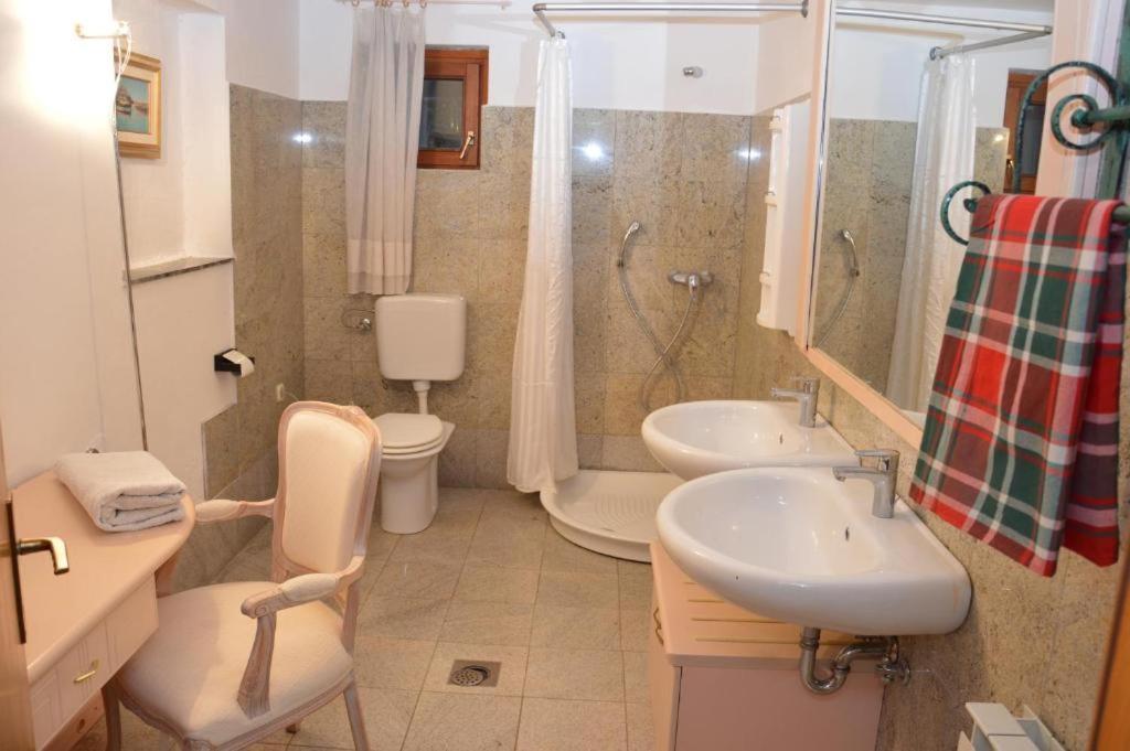 Apartments Athena Nova Vas  ภายนอก รูปภาพ